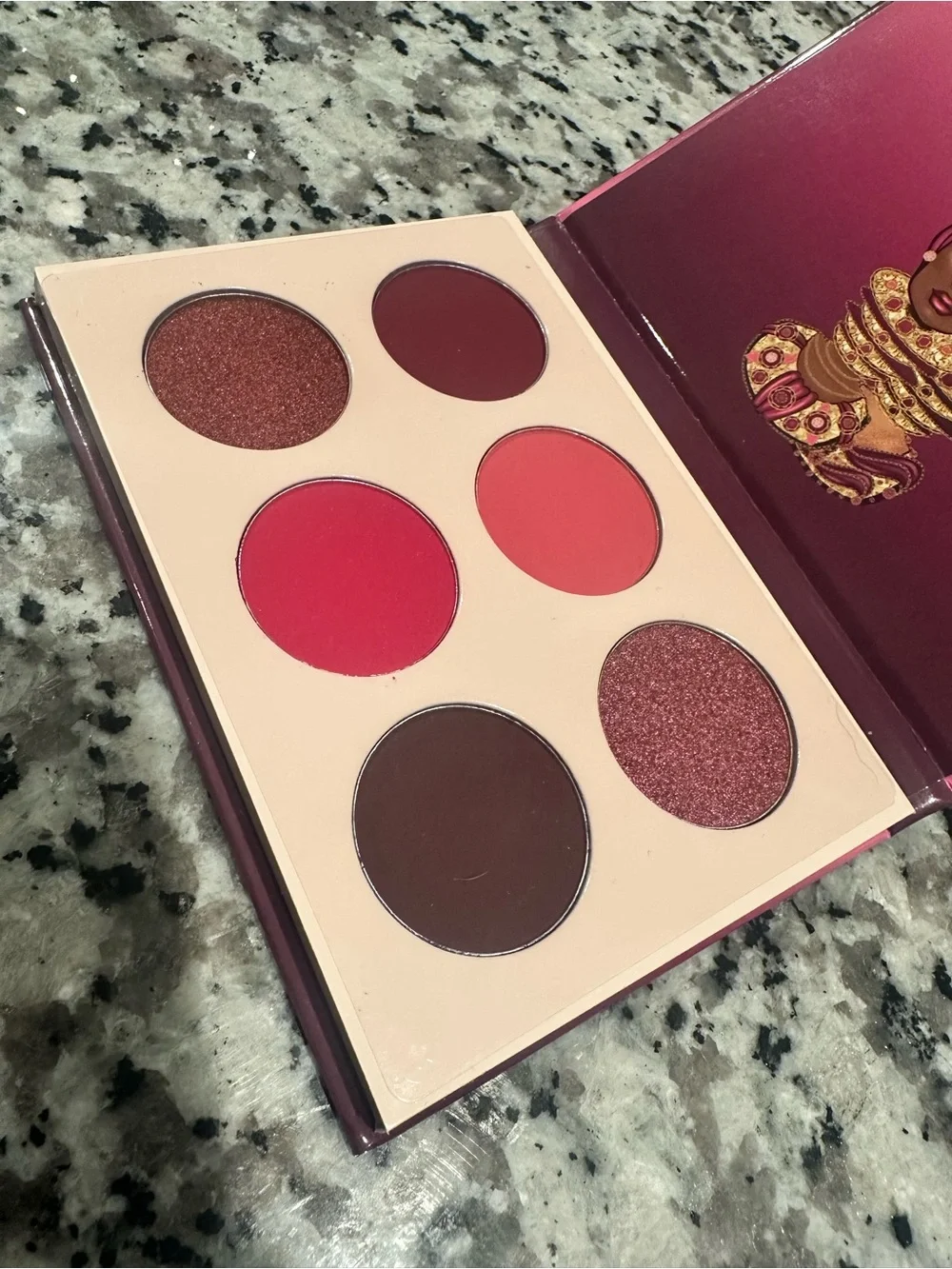 Juvia's Place Berries Eyeshadow Palette